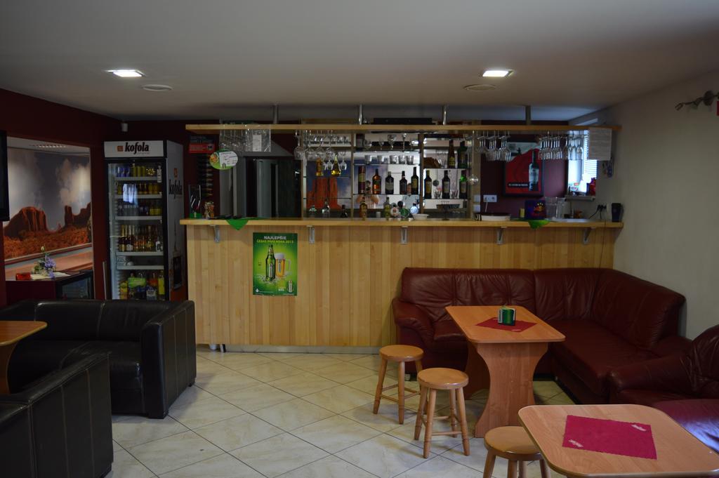 Davi Penzion & Bowling Rožňava Exterior foto